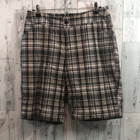 Christopher & Banks Checkered Bermudas 12 - Picture 1 of 9